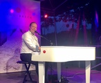 > Arndt Baeck solo – Liedermacher am Klavier