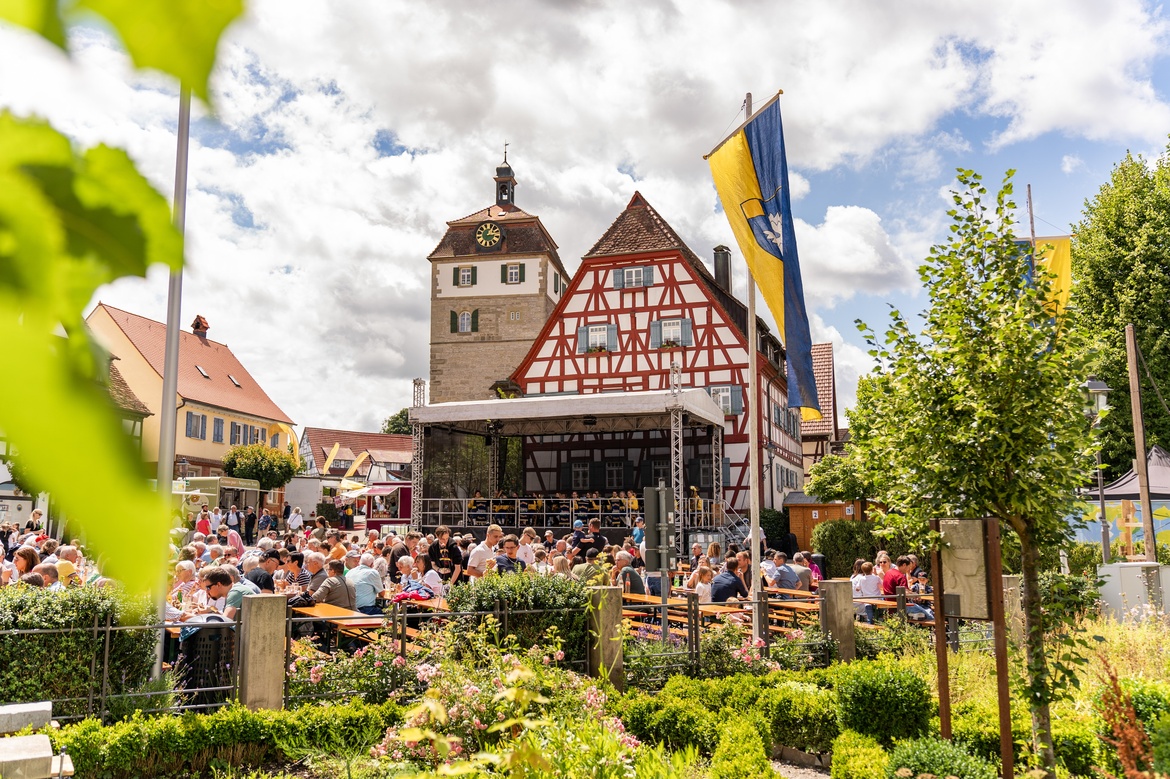 Weinbrunnenfest 2025