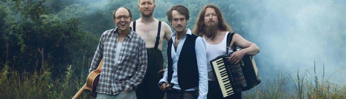 Bei den Finnen  – The Festival Show (Spiegelzelt/Siegen)